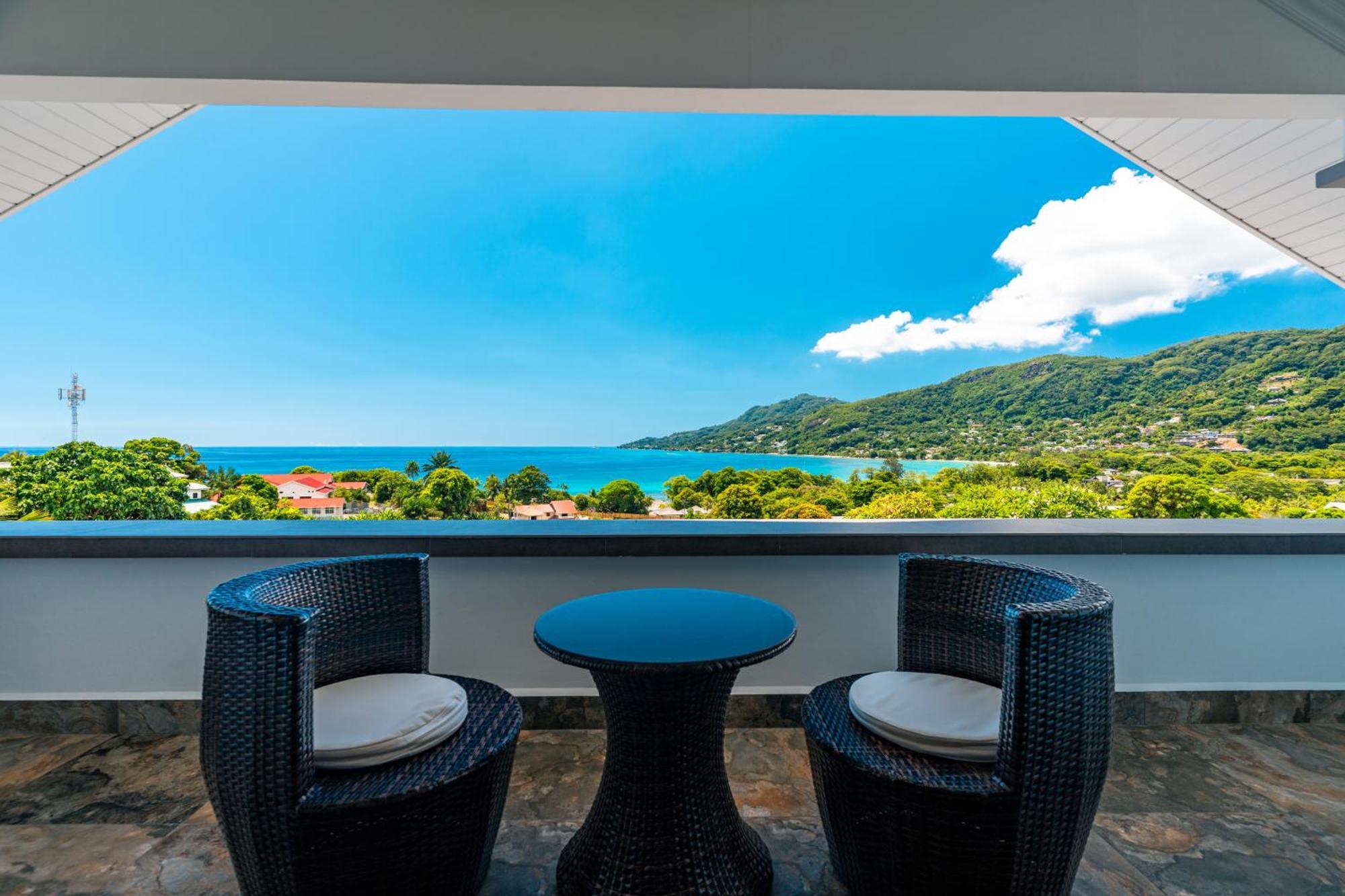 D'Offay Seaview Apartments Beau Vallon  Exterior photo