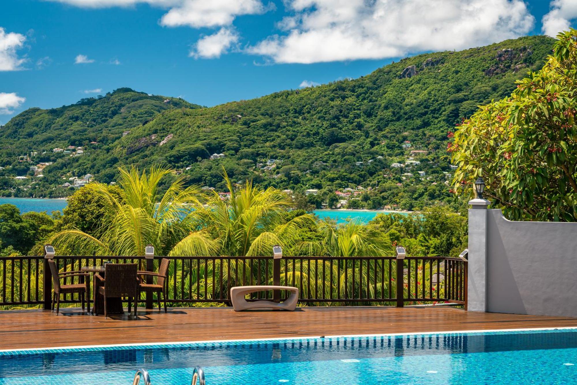 D'Offay Seaview Apartments Beau Vallon  Exterior photo